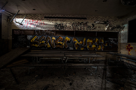_4154257